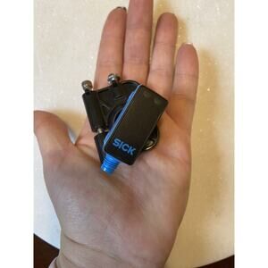 Honeywell SICK Electronic Photo Eye W/ Adjustable Mount NEW HL18-P3A3ADS07